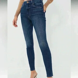 MOTHER

Teaming Up High Waisted Looker size 24
